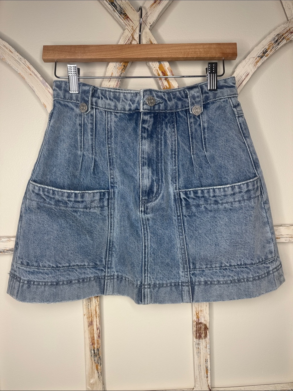 Aureta Denim A-Line Mini Skirt in Light Blue- Sz 8